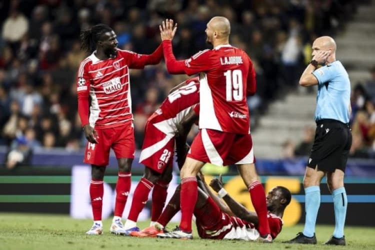 Brest predicted XI v PSG: Kamory Doumbia out, Ludovic Ajorque to start