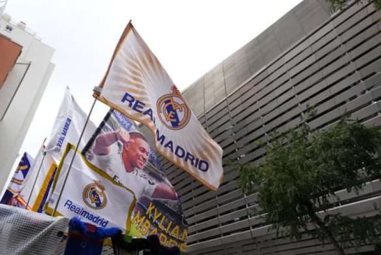 Real Madrid star wanted at Marseille in January